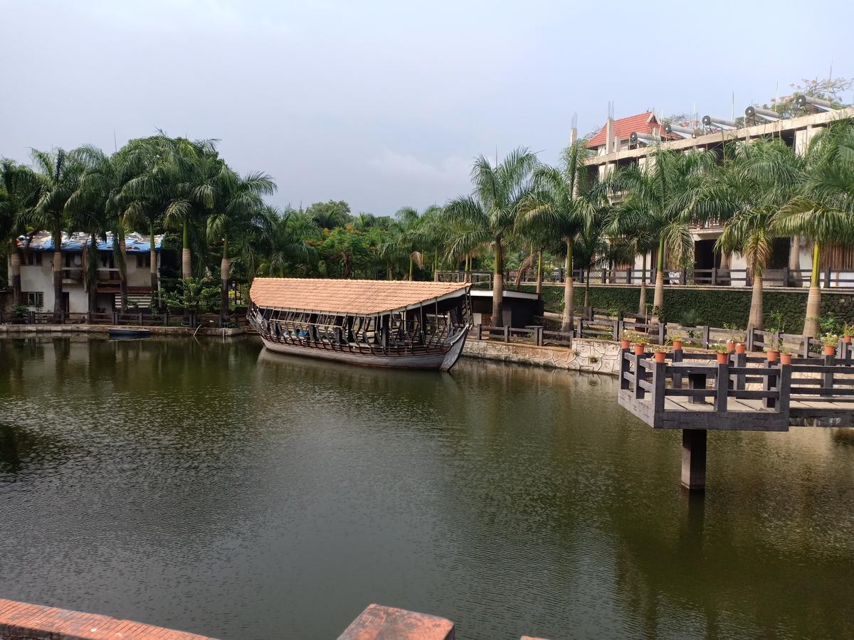 Mystica Resort Lonavala Exterior foto